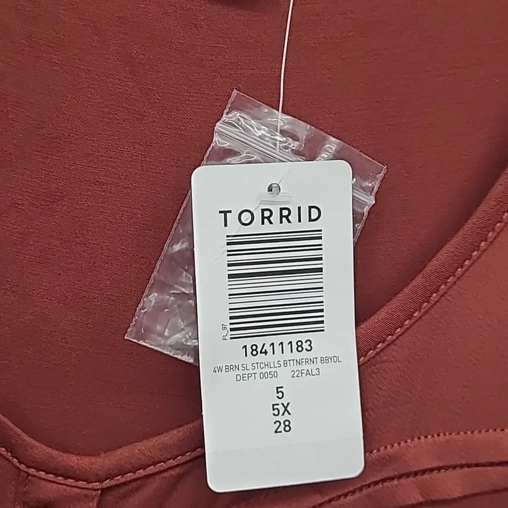 TORRID Sleeveless Pintuck Faux Button-Front Tunic Top - 5X - Picture 6 of 7